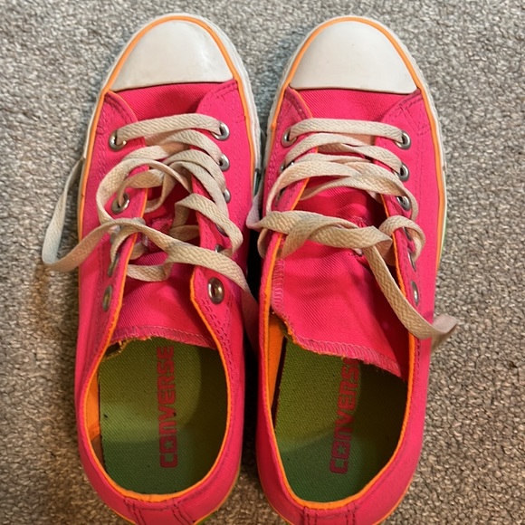 Converse low top neon sneakers size 37.5 - Picture 2 of 4